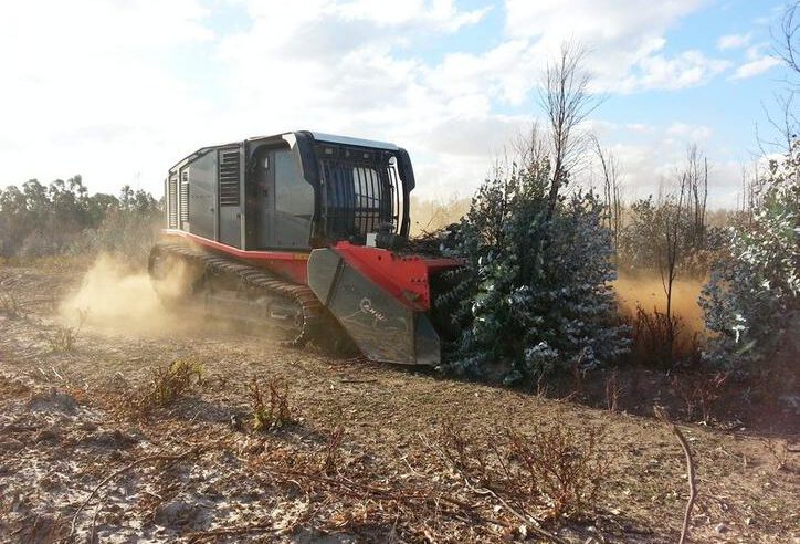 How Does a Stump Grinder Work?